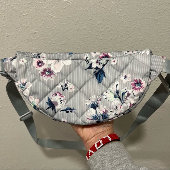 Vera Bradley Gray Silver Twill Quilted Belt Bag Park Stripe Adjust Fanny Pack - Picture 6 of 11